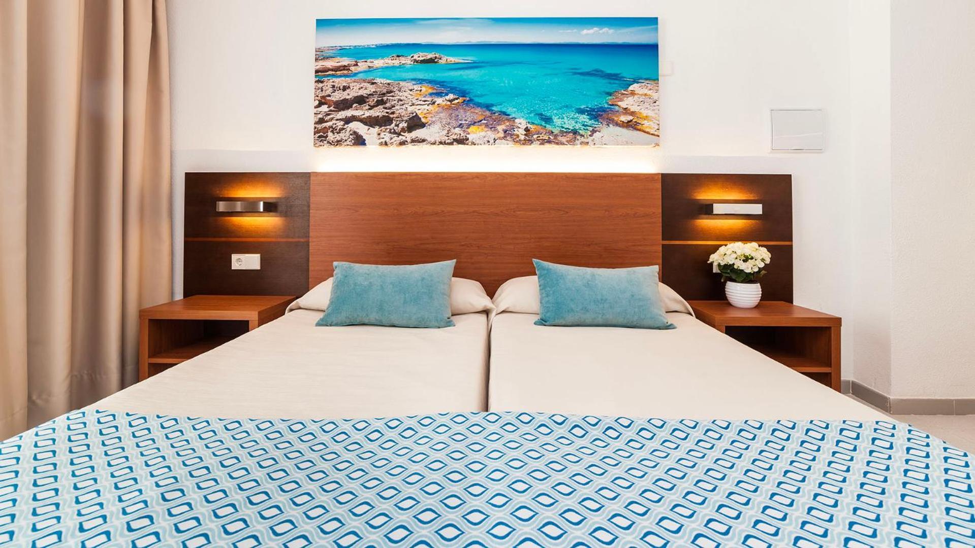 Aparthotel Globales Bouganvilla Sa Coma (Mallorca)