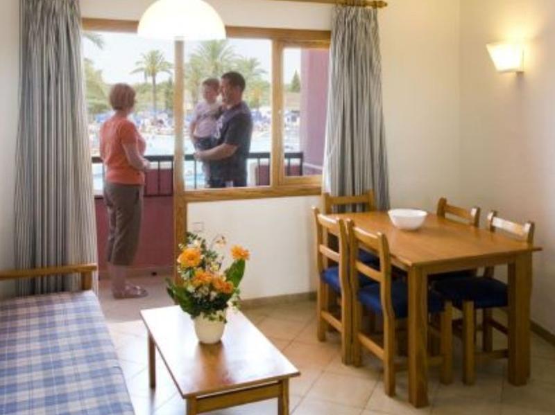 Globales Bouganvilla Aparthotel Sa Coma (Mallorca)