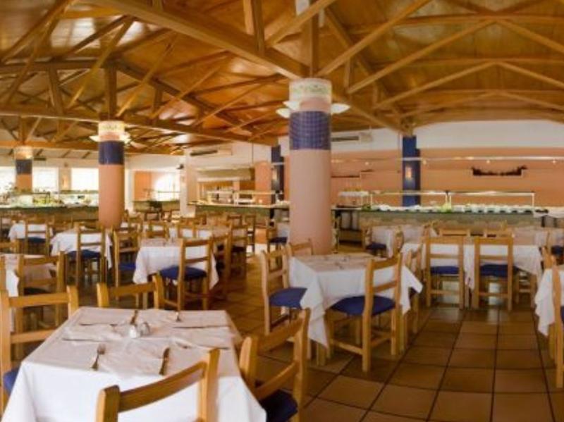 Globales Bouganvilla Aparthotel 3*